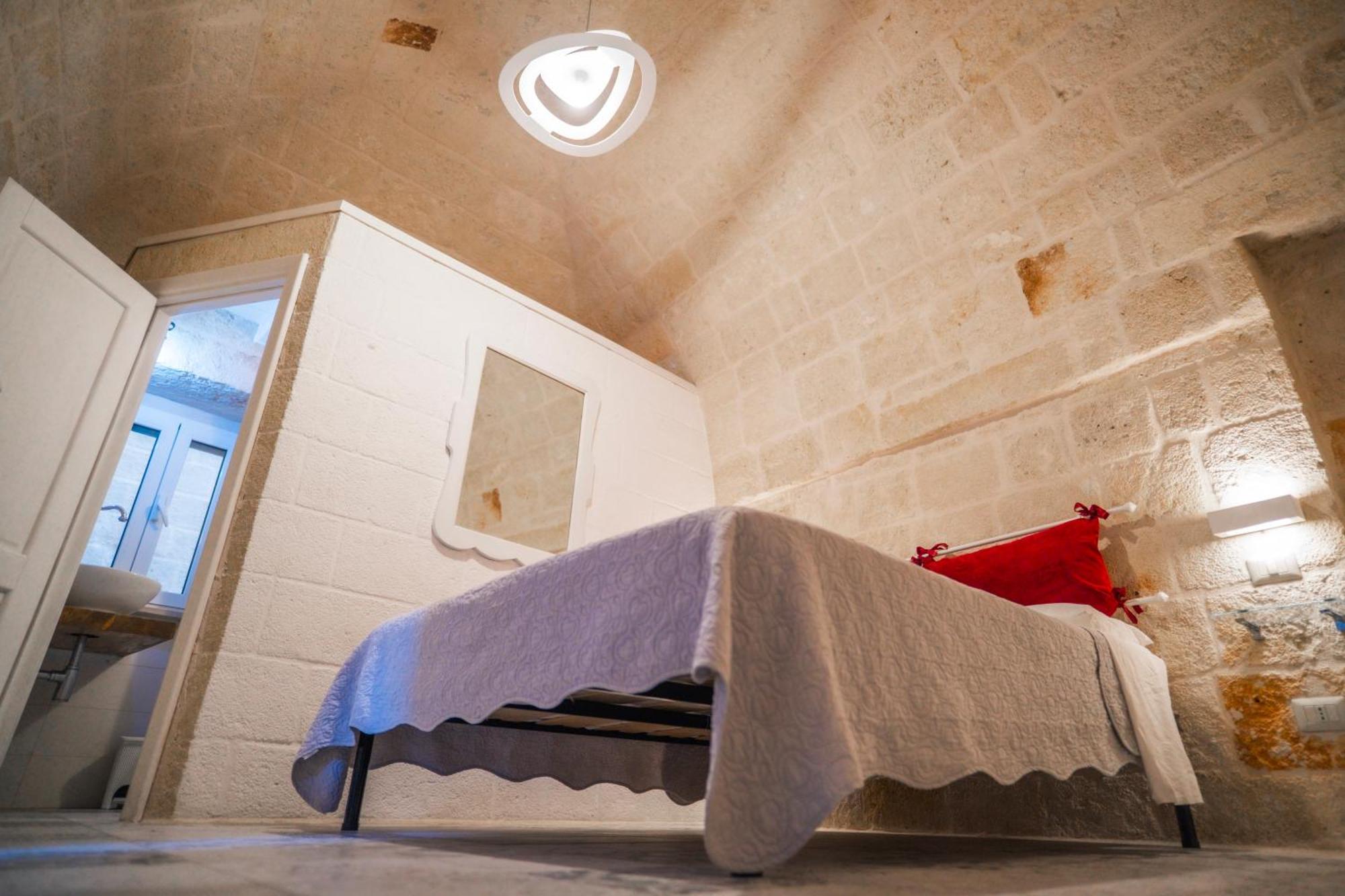 Hotel Le Volte Di San Leonardo Monopoli Habitación foto